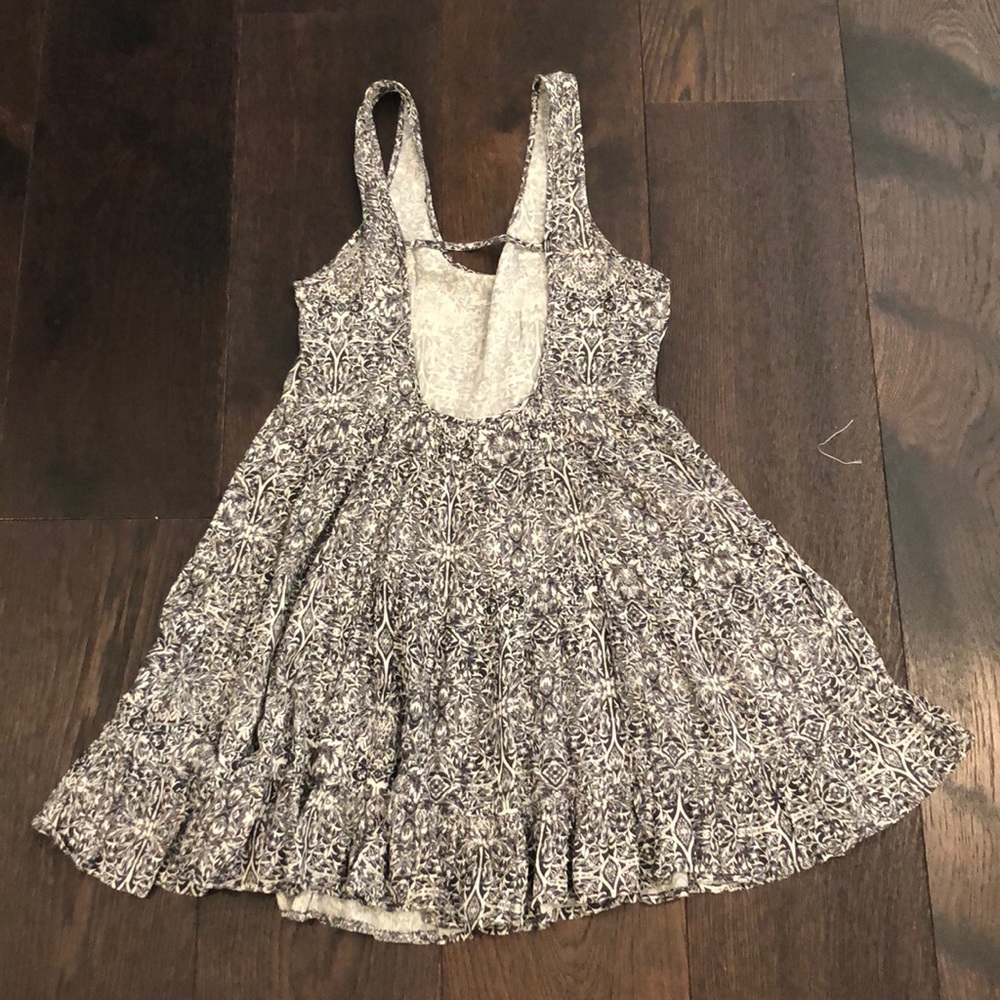 Dress - Picture 2 of 3